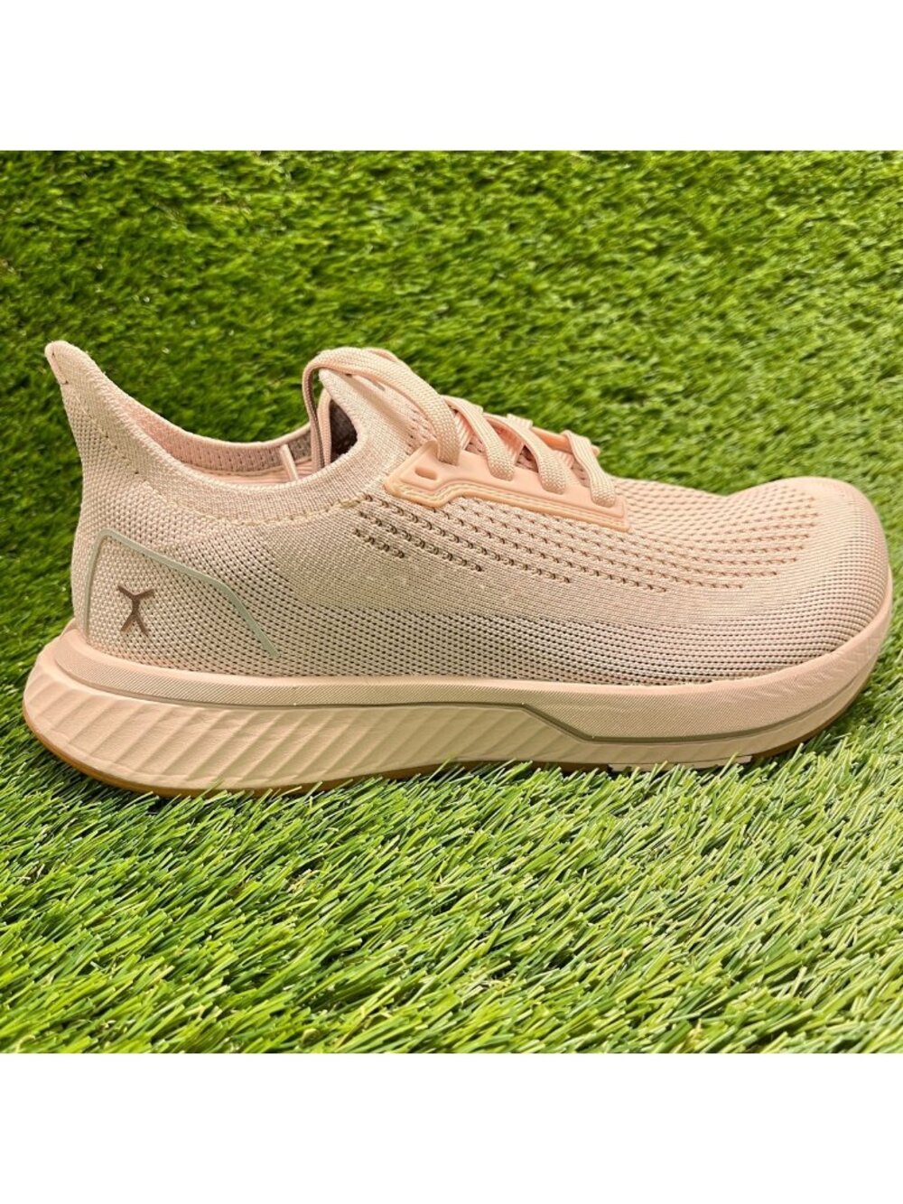 Flux Footwear Adapt Runner Blush Pink Womens Size 8 Athletic Knit Shoes Sneakers